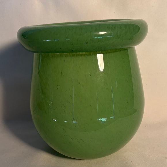 Green Glass Vase - Picture 3 of 10